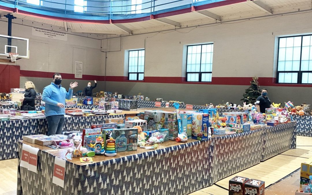 LUZCO Helps Mission: St. Louis Prepare for Affordable Christmas
